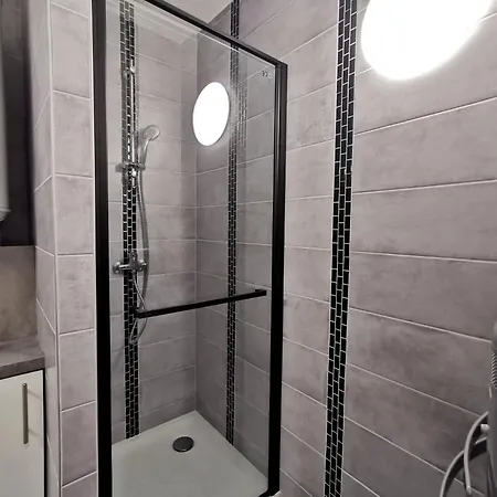 Le Chateau Durieux 4 - Coup De Coeur Pour Ce Petit Entierement Relooke ! Mae-7184