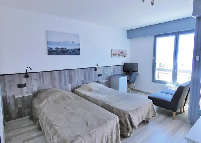 Le Chateau Durieux 4 - Coup De Coeur Pour Ce Petit Entierement Relooke ! Mae-7184 * 艾克斯莱班